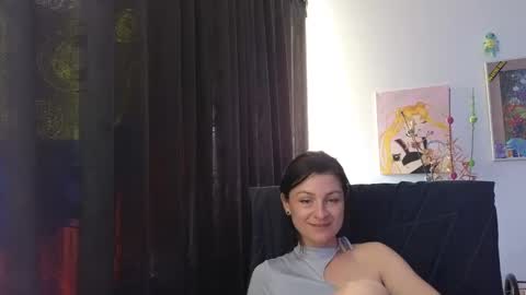 Snapshot of katlopez19 chatting on 09.15.25 katalina online show from 09.15.25