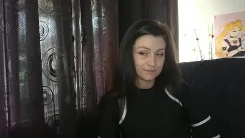 Snapshot of katlopez19 chatting on 10.01.25 katalina online show from 10.01.25