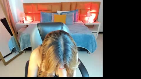 Snapshot of katnia_and_marcuz chatting on 09.27.25 Katnia and Marcuz online show from 09.27.25