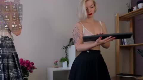 Snapshot of katrina_carter chatting on 09.16.25 katrina_carter online show from 09.16.25