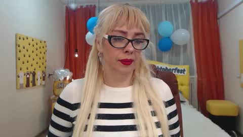 Snapshot of katrinacharm chatting on 09.21.25 katrinacharm online show from 09.21.25