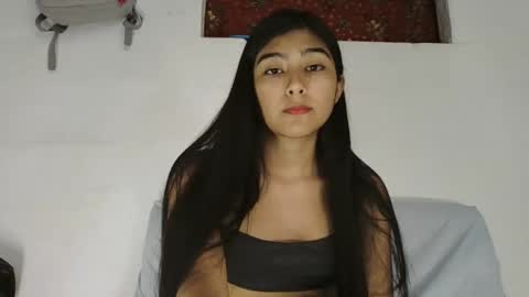 Snapshot of katrushca24 chatting on 01.13.25 kat online show from 01.13.25