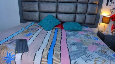 kattaleyaa_ online show from 12.04.25