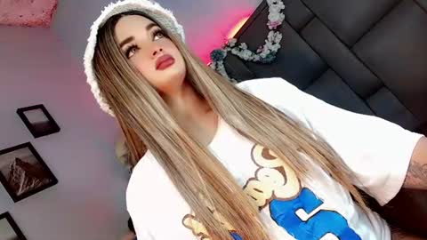 Snapshot of kattie_sweet_ chatting on 09.29.25 kattie_sweet_ online show from 09.29.25