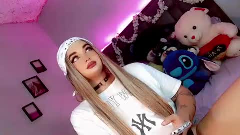 Snapshot of kattie_sweet_ chatting on 10.09.25 kattie_sweet_ online show from 10.09.25