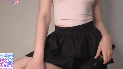 I dont know whats gonna happen today but my name is Katty and lets start being friends online show from 09.14.25