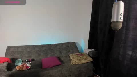 I m Katty  online show from 10.14.25