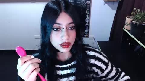 Snapshot of kattze chatting on 02.17.25      online show from 02.17.25