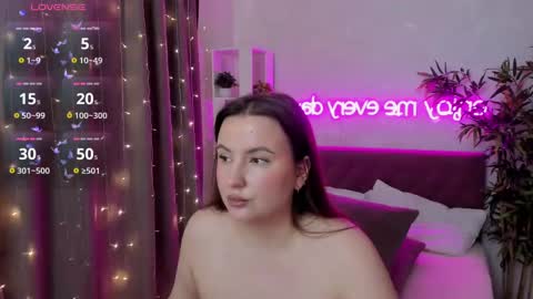 Snapshot of katyaneilson chatting on 02.23.25 Kate online show from 02.23.25