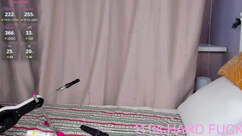 Snapshot of kawaii_yuki chatting on 12.28.24 Yuki  online show from 12.28.24