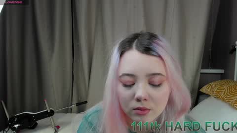 Snapshot of kawaii_yuki chatting on 12.30.24 Yuki  online show from 12.30.24