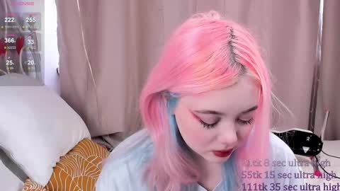 Snapshot of kawaii_yuki chatting on 02.20.25 Yuki  online show from 02.20.25