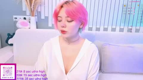 Snapshot of kawaii_yuki chatting on 10.05.25 Yuki  online show from 10.05.25