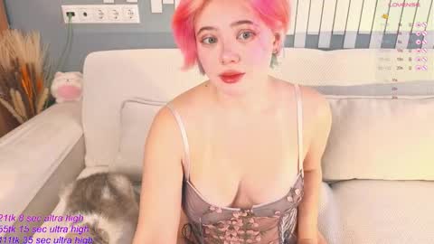 Snapshot of kawaii_yuki chatting on 10.11.25 Yuki  online show from 10.11.25