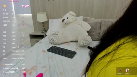 Snapshot of kaya_taraji chatting on 02.01.25 online show from 02.01.25