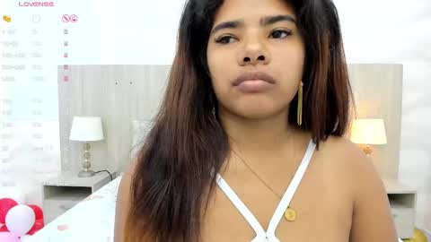 Snapshot of kaya_taraji chatting on 02.19.25 online show from 02.19.25