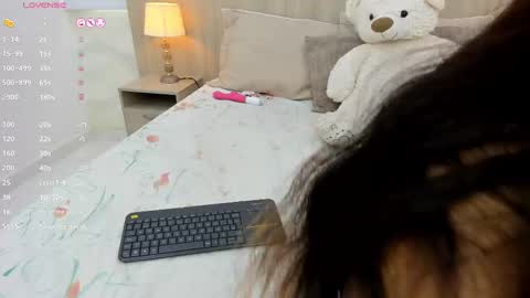 Snapshot of kaya_taraji chatting on 02.22.25 online show from 02.22.25