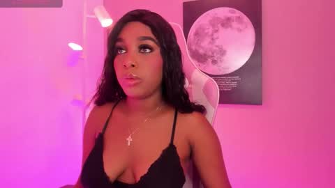 Snapshot of kaylaprince_ chatting on 11.01.25 kaylaprince_ online show from 11.01.25