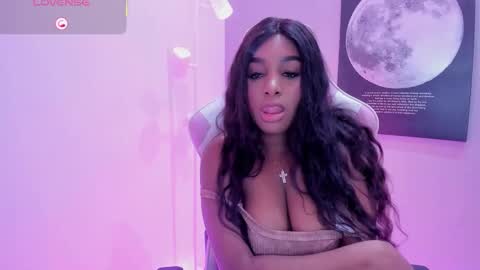 Snapshot of kaylaprince_ chatting on 11.06.25 kaylaprince_ online show from 11.06.25