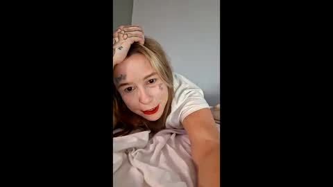 Snapshot of kaylaromero676 chatting on 12.04.25 kaylaromero676 online show from 12.04.25