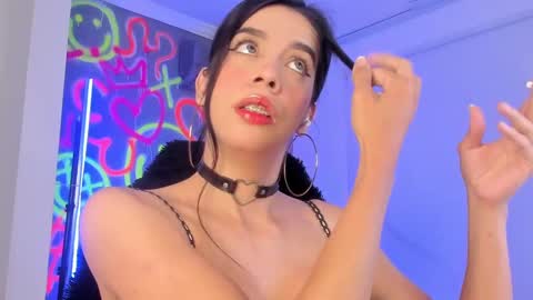 Snapshot of kayle______ chatting on 02.05.25 INSTAjohedija online show from 02.05.25