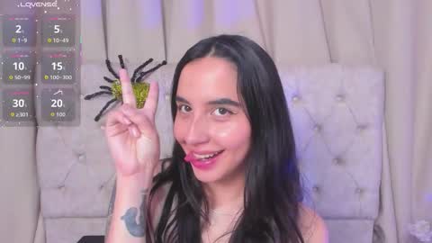 kaylee_lee online show from 10.17.25