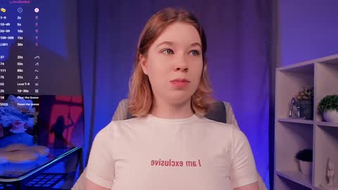 Hi Im Arina 3 online show from 10.25.25