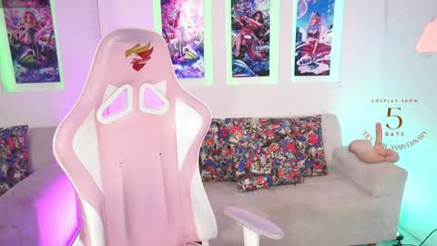 Kayra online show from 02.14.25