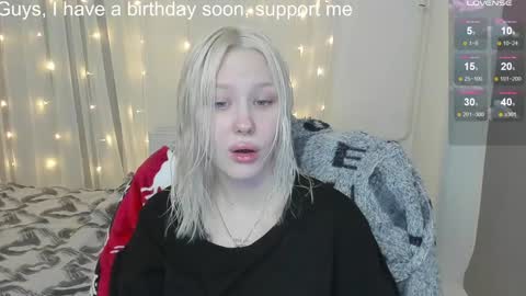 Snapshot of kebesheska chatting on 02.07.25 Seb Polly Roxy Jonny online show from 02.07.25