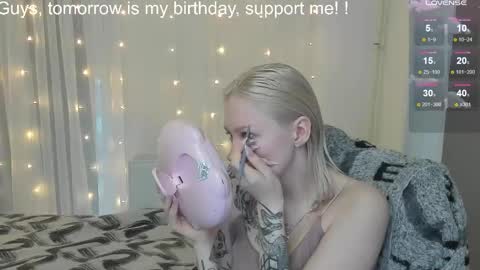 Snapshot of kebesheska chatting on 02.10.25 Seb Polly Roxy Jonny online show from 02.10.25