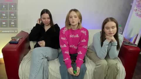 Snapshot of kebesheska chatting on 02.28.25 Seb Polly Roxy Jonny online show from 02.28.25