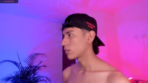 Alejandro Gonzalez online show from 10.02.25