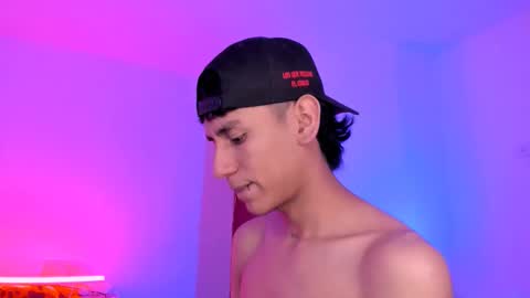 Alejandro Gonzalez online show from 11.18.25