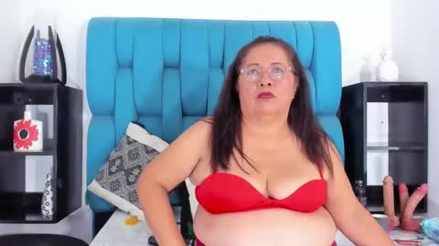   online show from 03.04.25