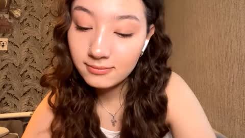 Snapshot of kelikurtulus chatting on 09.12.25 Kely online show from 09.12.25