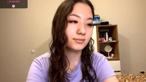 Snapshot of kelikurtulus chatting on 10.23.25 Kely online show from 10.23.25