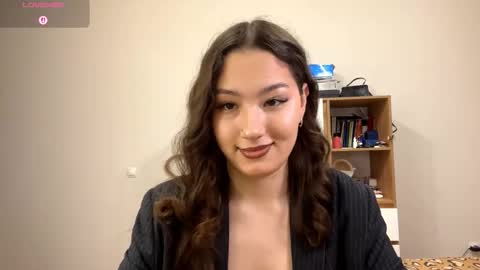 Snapshot of kelikurtulus chatting on 11.02.25 Kely online show from 11.02.25