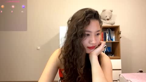 Snapshot of kelikurtulus chatting on 11.13.25 Kely online show from 11.13.25