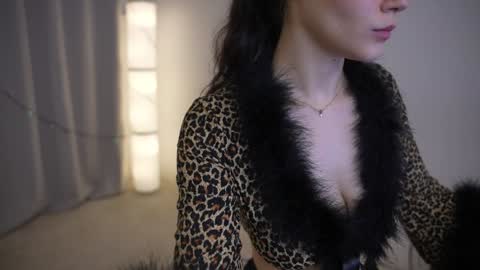 Snapshot of kelly_ember chatting on 12.30.24 KELLY online show from 12.30.24