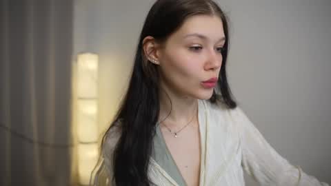 Snapshot of kelly_ember chatting on 12.31.24 KELLY online show from 12.31.24