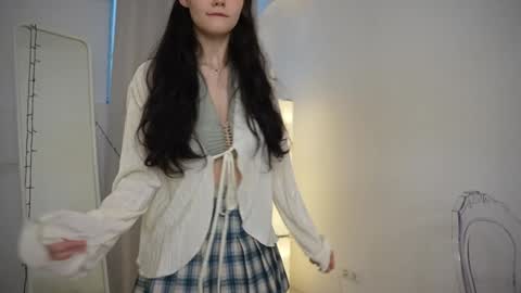 Snapshot of kelly_ember chatting on 12.31.24 KELLY online show from 12.31.24