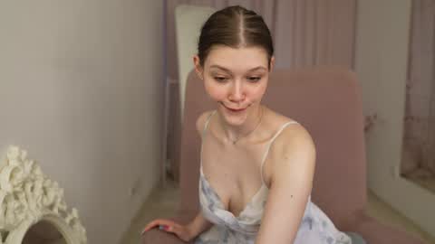 Snapshot of kelly_ember chatting on 01.13.25 KELLY online show from 01.13.25