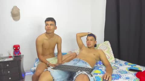 Snapshot of kelvin_hot276 chatting on 10.31.25 kelvin_hot276 online show from 10.31.25