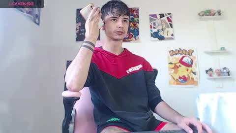 Snapshot of kendall_ros chatting on 01.13.25 kendall ross online show from 01.13.25