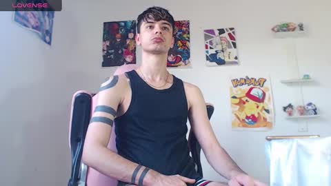 Snapshot of kendall_ros chatting on 01.15.25 kendall ross online show from 01.15.25