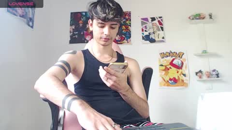 Snapshot of kendall_ros chatting on 02.02.25 kendall ross online show from 02.02.25