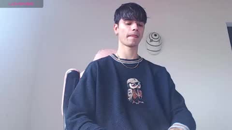 Snapshot of kendall_ros chatting on 09.08.25 kendall ross online show from 09.08.25