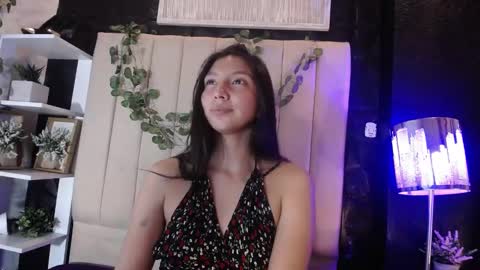 Snapshot of kendall_saenz chatting on 10.07.25 kendall_saenz online show from 10.07.25