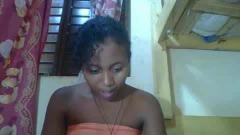 Snapshot of kenilange chatting on 12.04.25 kenilange online show from 12.04.25