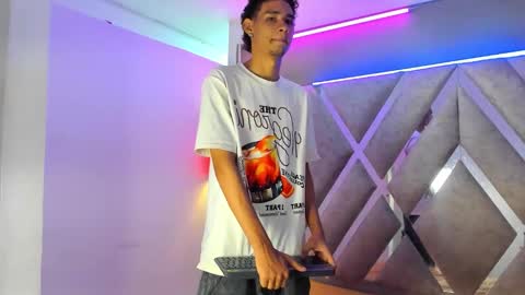 kenix online show from 11.07.25